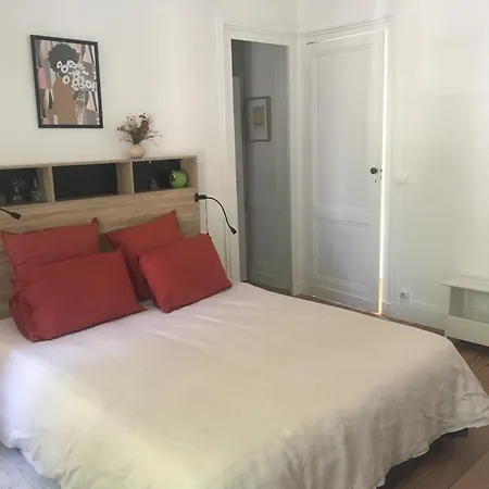 La Canopée Bed & Breakfast