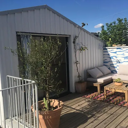 La Canopée Bed & Breakfast