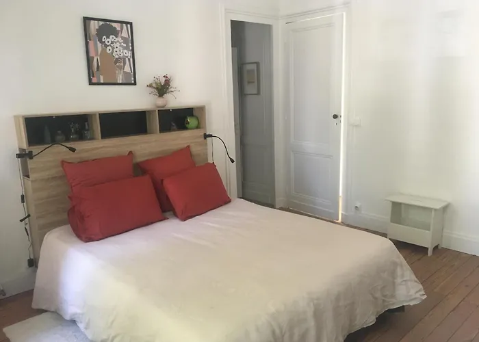 La Canopée Bed and breakfast